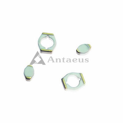 Conchiglie di ceramica di alluminio con rigidità del gas ≤ 1,0*10^-11, tolleranza ± 0,02 mm e resistenza agli urti termici a 250°C per l'industria dei semiconduttori